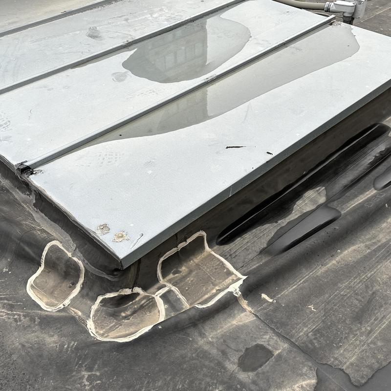 Genflex EPDM roof membrane with cover tape patch