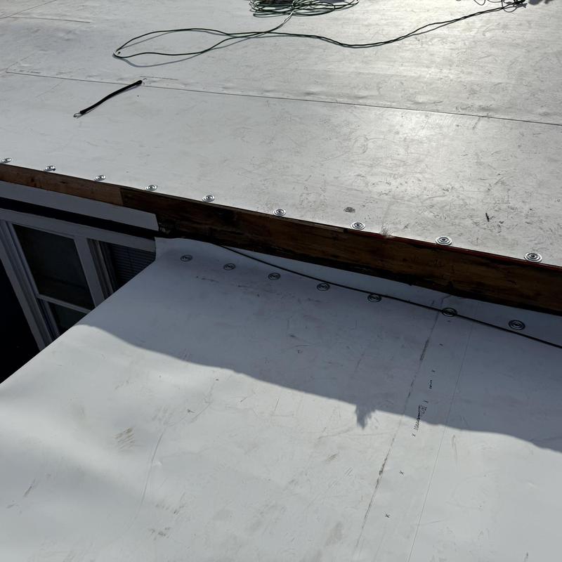 Carlisle Sure-Weld Reinforced TPO roofing membrane installation Carlisle Sure-Weld Reinforced TPO roofing membrane installation