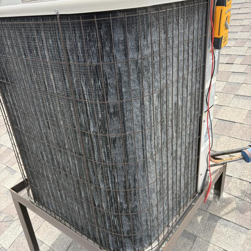 Air conditioner condenser coil with diagnostic tools Air conditioner condenser coil with diagnostic tools