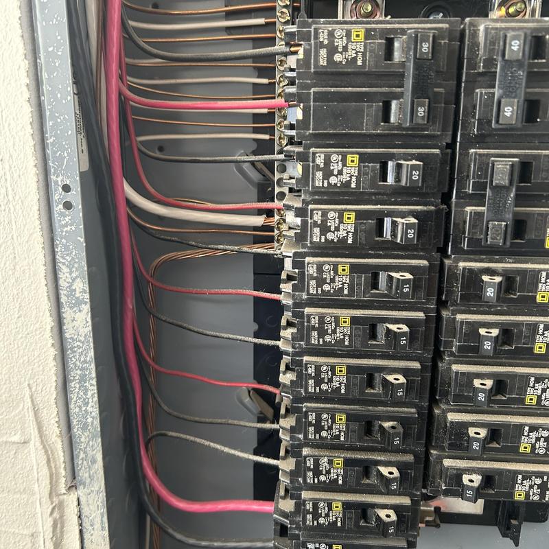 Electrical panel circuit breakers with wiring connections Electrical panel circuit breakers with wiring connections