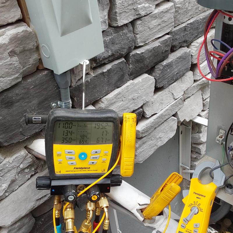 Goodman GSX13 AC manifold gauges and clamp meter