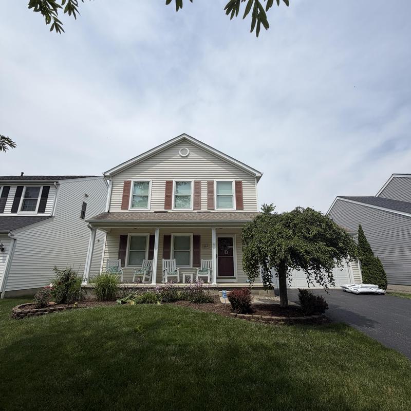 Vinyl siding and roof exterior house front in Canal Winchester Vinyl siding and roof exterior house front in Canal Winchester