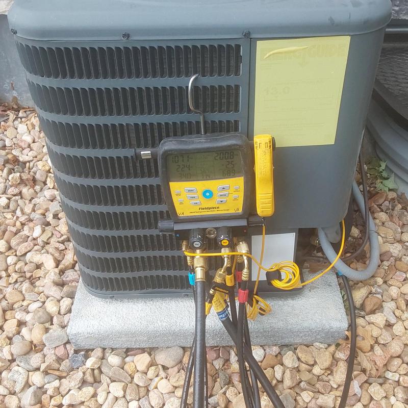 Amana GSX13 air conditioner with diagnostic gauges