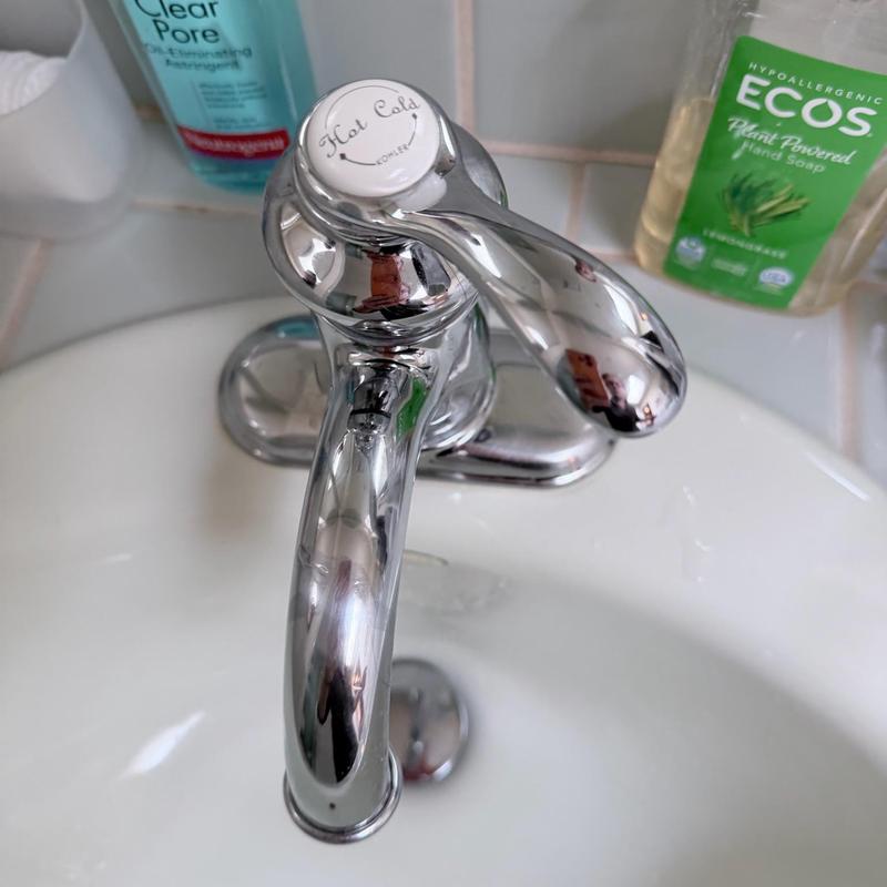 Kohler bathroom faucet handle and spout assembly