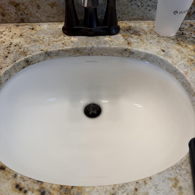 Bathroom sink drain with clear water flow Bathroom sink drain with clear water flow