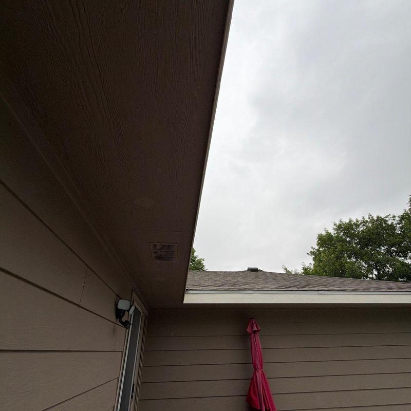 5 K Style aluminum gutters on roof edge