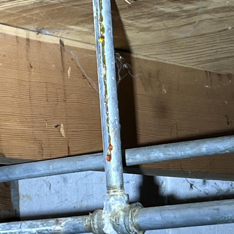 Galvanized water piping with corrosion and leaks Galvanized water piping with corrosion and leaks