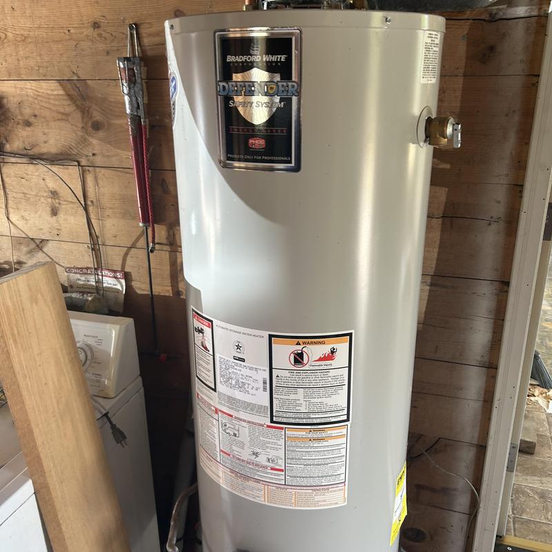 Water heater installation with Bradford White Defender system Water heater installation with Bradford White Defender system
