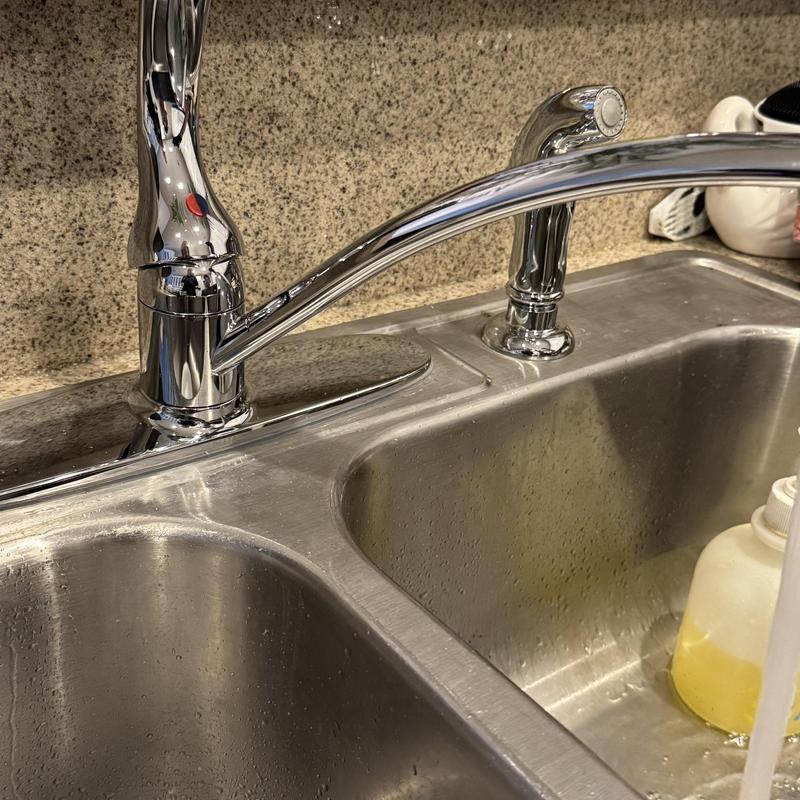 Delta kitchen sink faucet with soap dispenser installed Delta kitchen sink faucet with soap dispenser installed