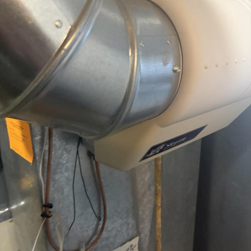 Humidifier unit with metal ductwork in HVAC system Humidifier unit with metal ductwork in HVAC system