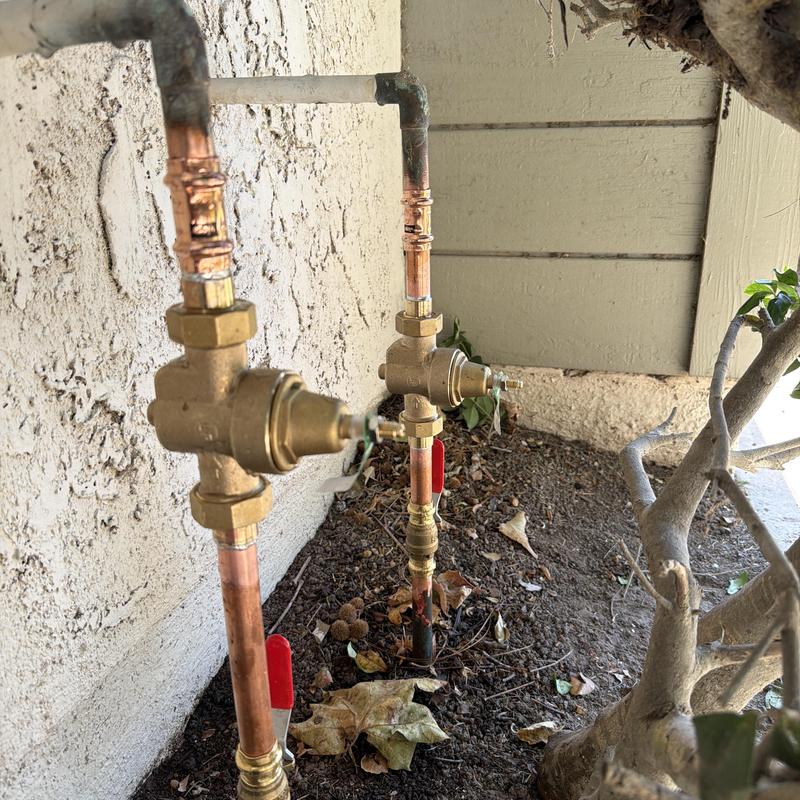 Ball valves and pressure regulators installation outdoors Ball valves and pressure regulators installation outdoors