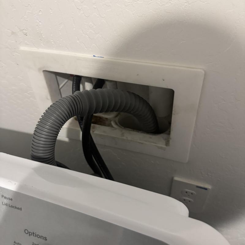 Washing machine hose and valve with wall connection