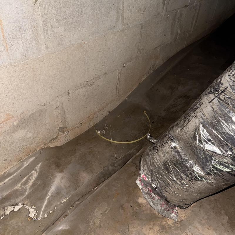 Ductwork and drain lines in crawl space maintenance Ductwork and drain lines in crawl space maintenance