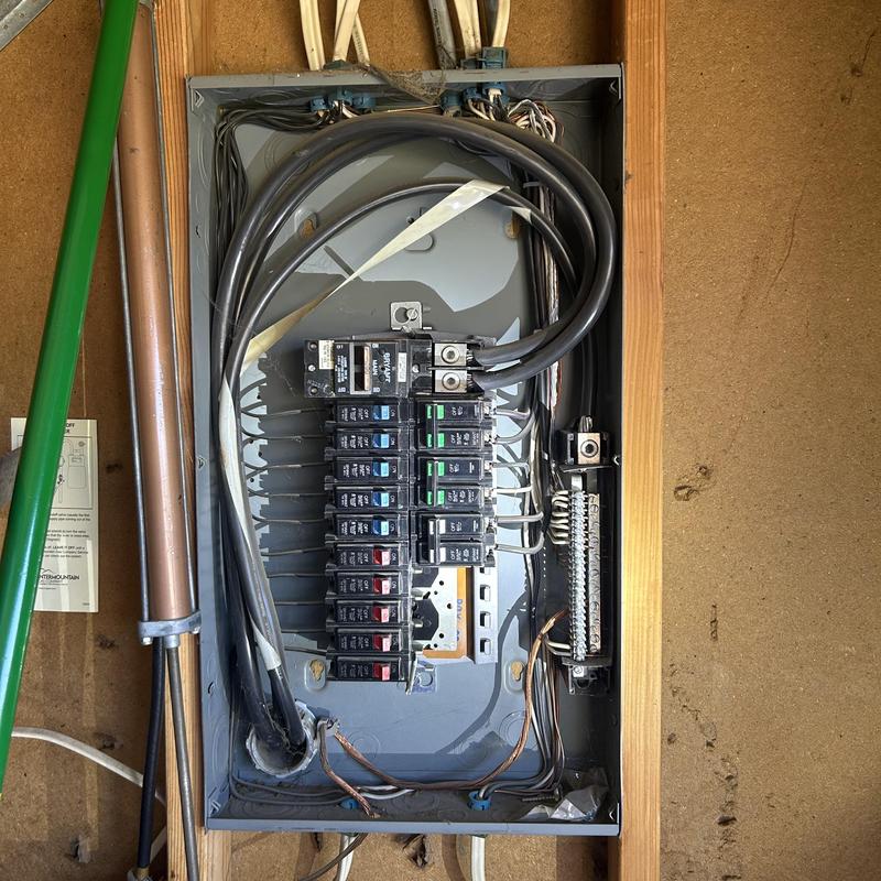 Electrical circuit breaker panel with wiring connections