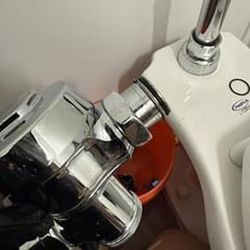 Sloan flush valve vacuum breaker repair on toilet Sloan flush valve vacuum breaker repair on toilet