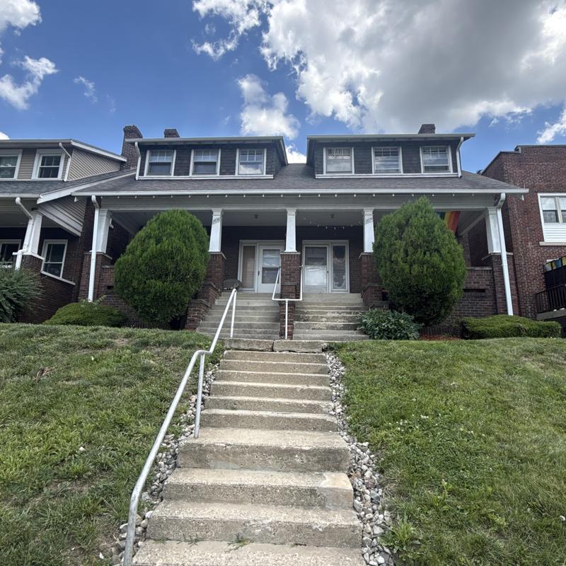 Asphalt shingle roof on duplex in Columbus, Ohio