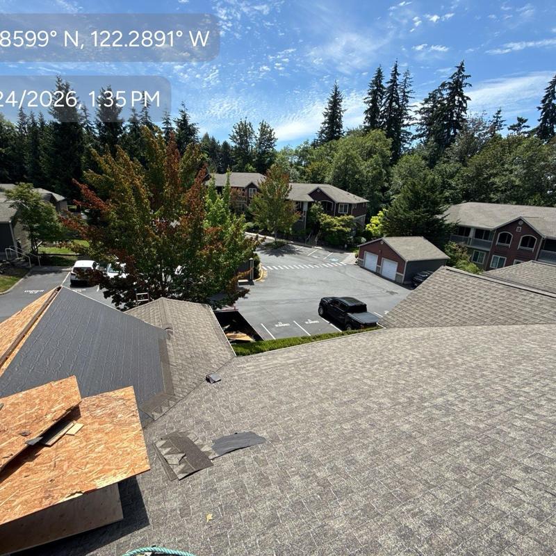 Asphalt shingle roof replacement in Lynnwood, WA