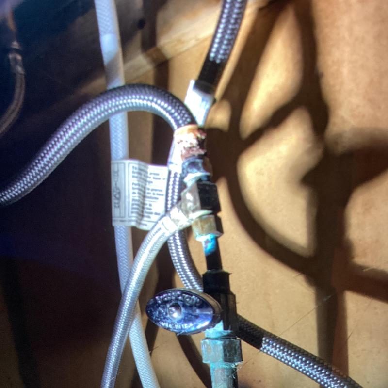 Kitchen sink compression stop valve with supply lines Kitchen sink compression stop valve with supply lines