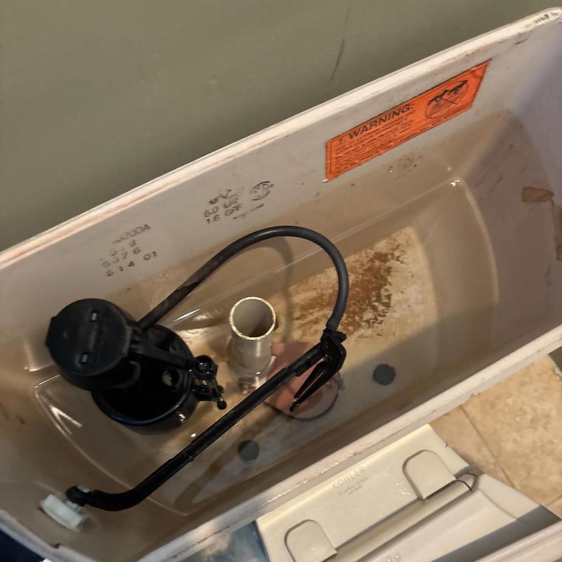 Toilet tank internal components with water level adjustment