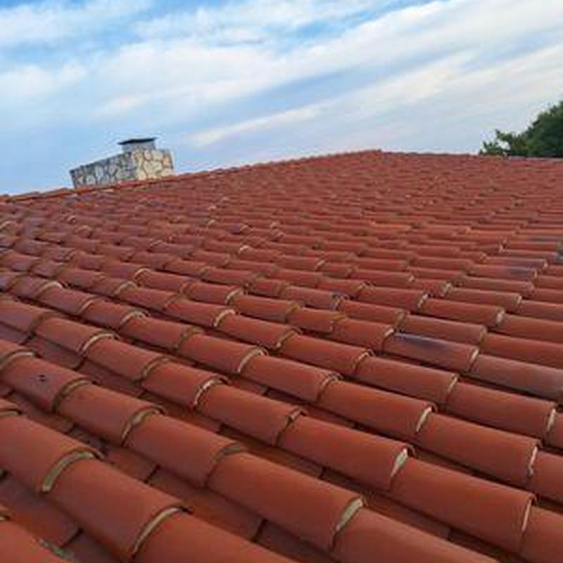 Tile roof inspection and condition assessment in Irvine Tile roof inspection and condition assessment in Irvine