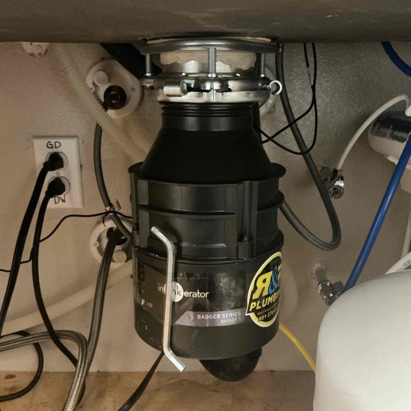 In-Sink-Erator Badger 5 garbage disposal installation under sink