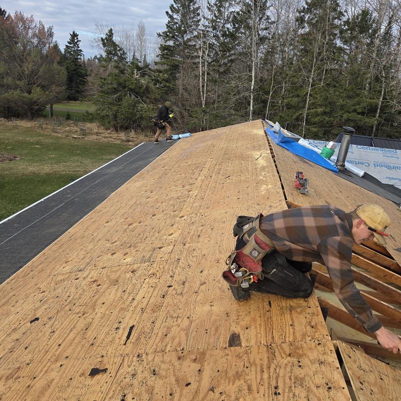 Roof decking installation on residential roof replacement
