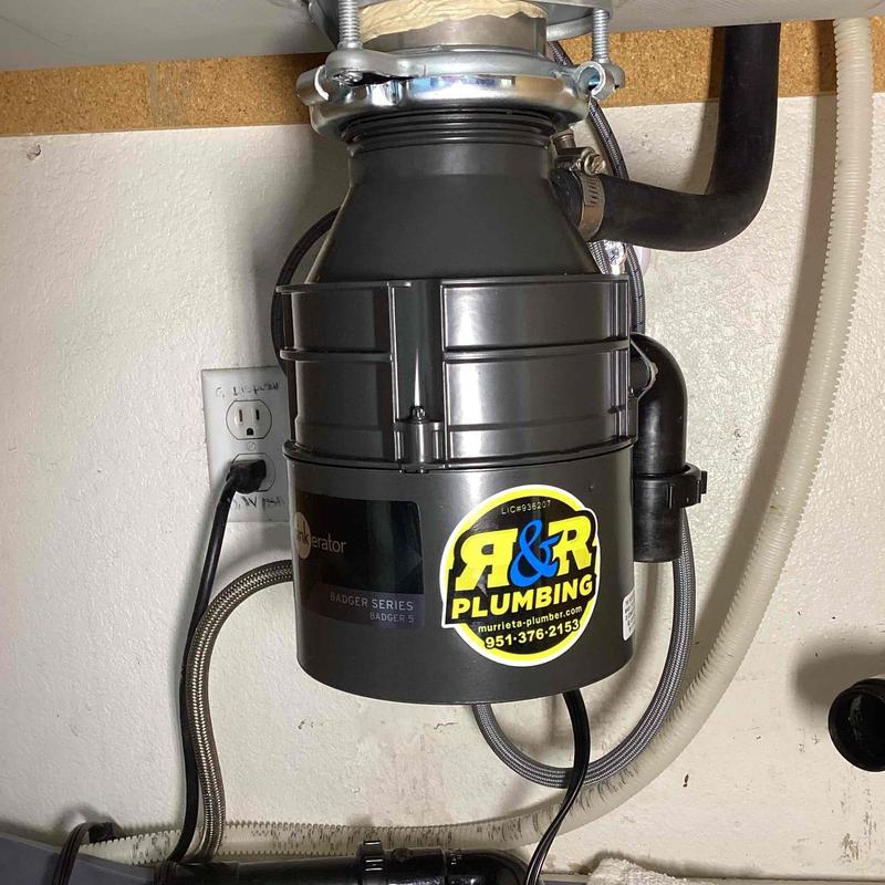 Garbage disposal Badger 5 installation and plumbing connections