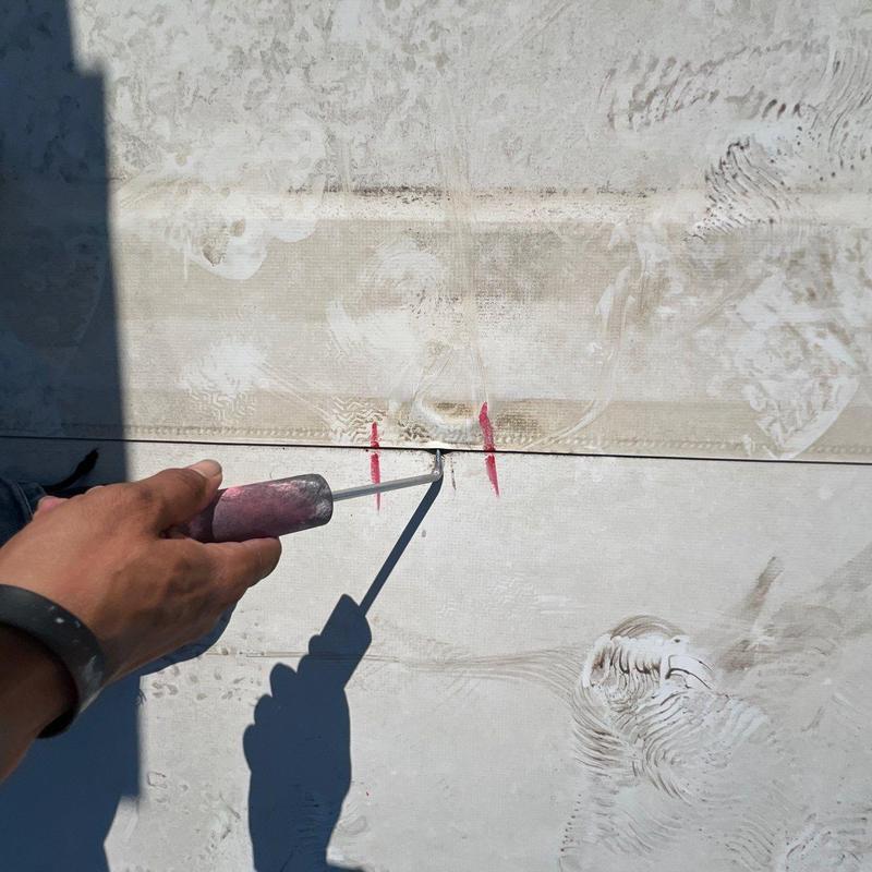 TPO roof seam with inspection and marking