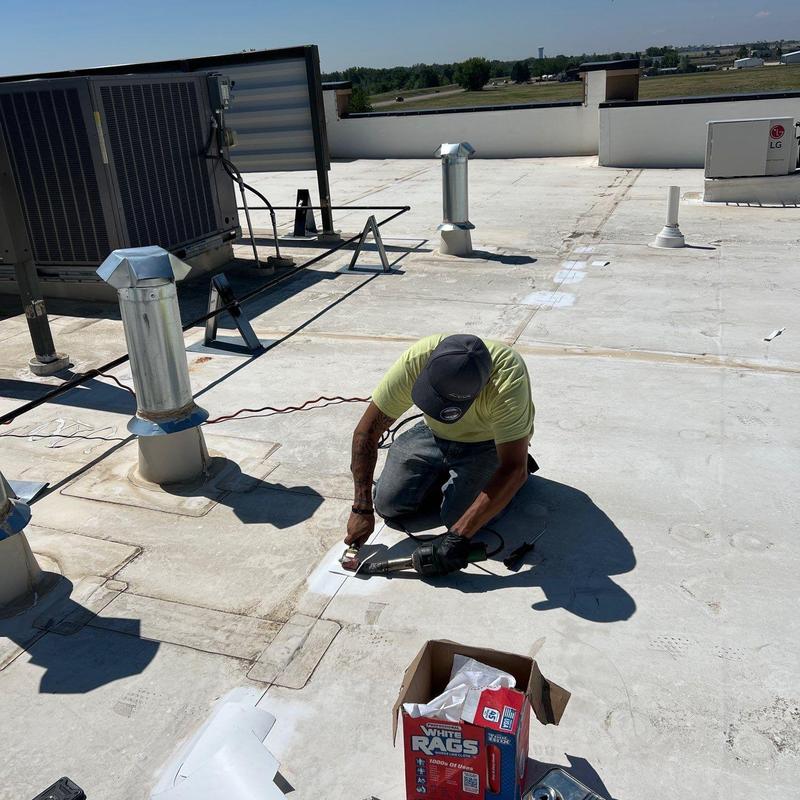 TPO flat roof seam heat welding and patching