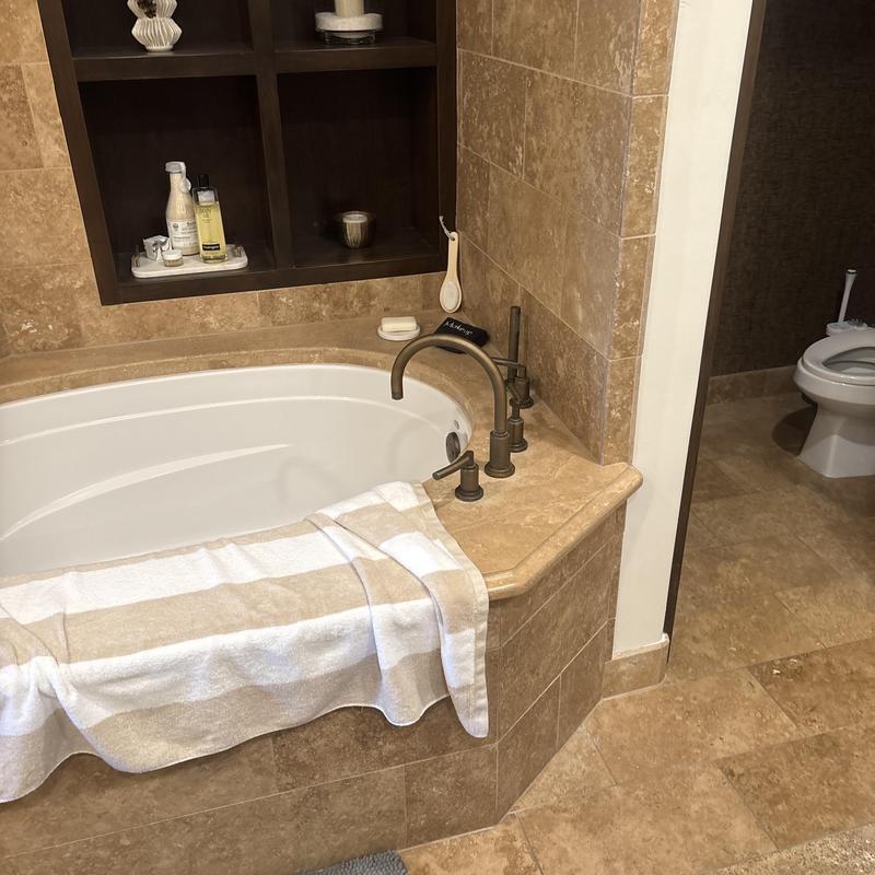 Freestanding tub faucet and drain installation
