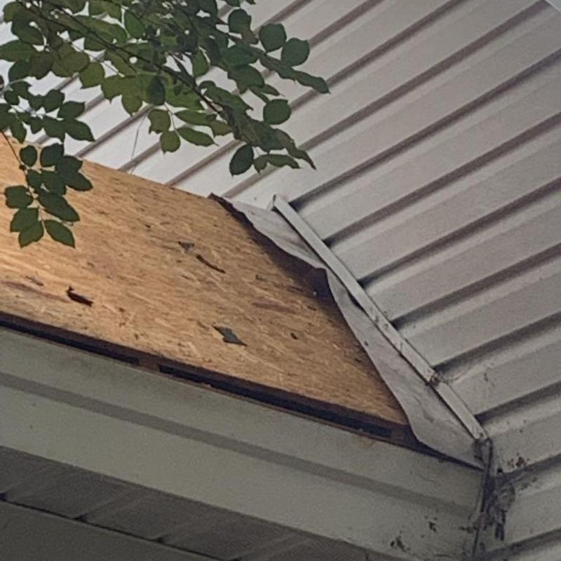 Asphalt shingle roof plywood decking exposed patch