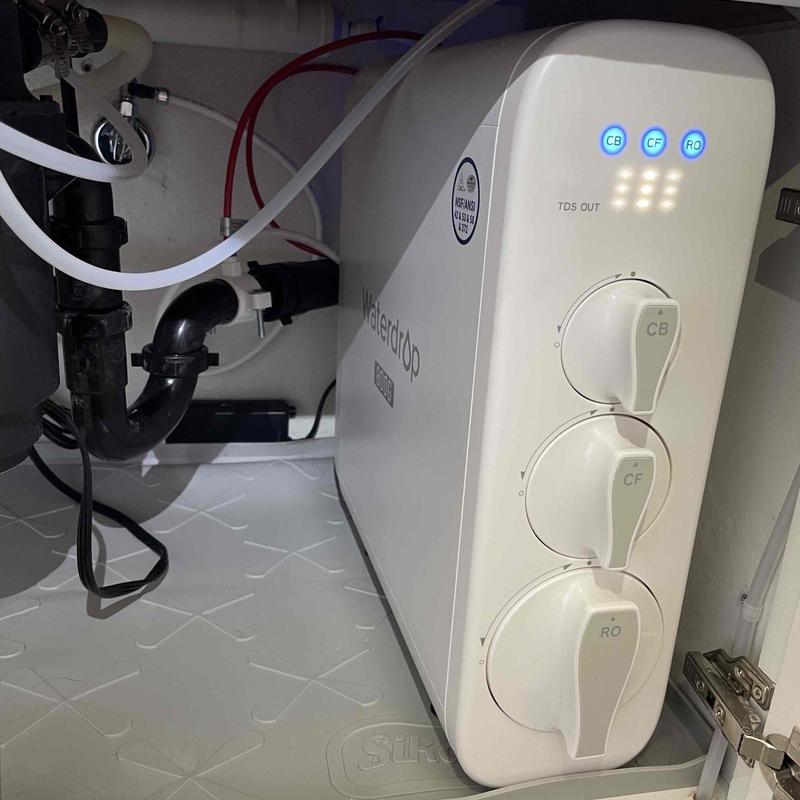 Reverse Osmosis water filtration system under sink