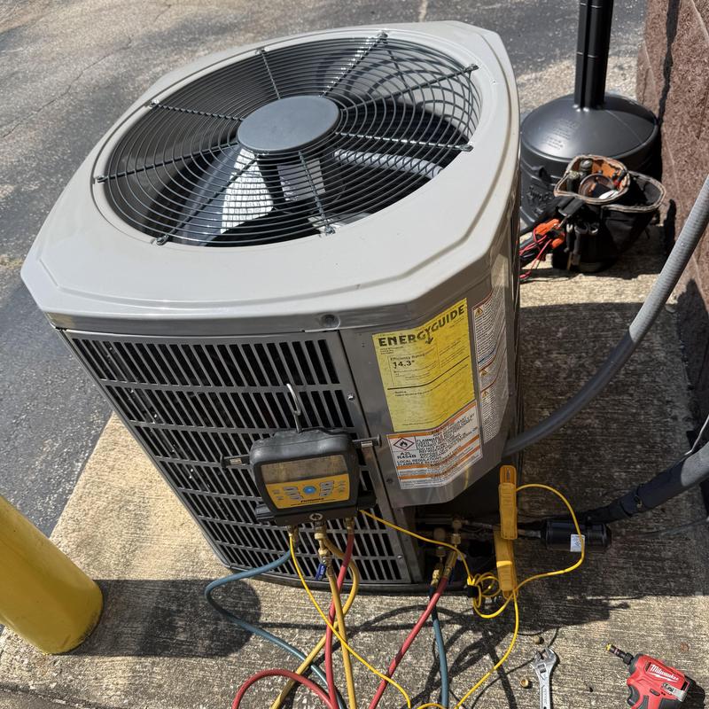 Air conditioner condenser with diagnostic gauges and tools Air conditioner condenser with diagnostic gauges and tools
