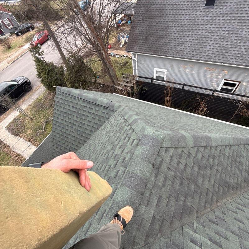 Roof shingles inspection and damage assessment in Nashville