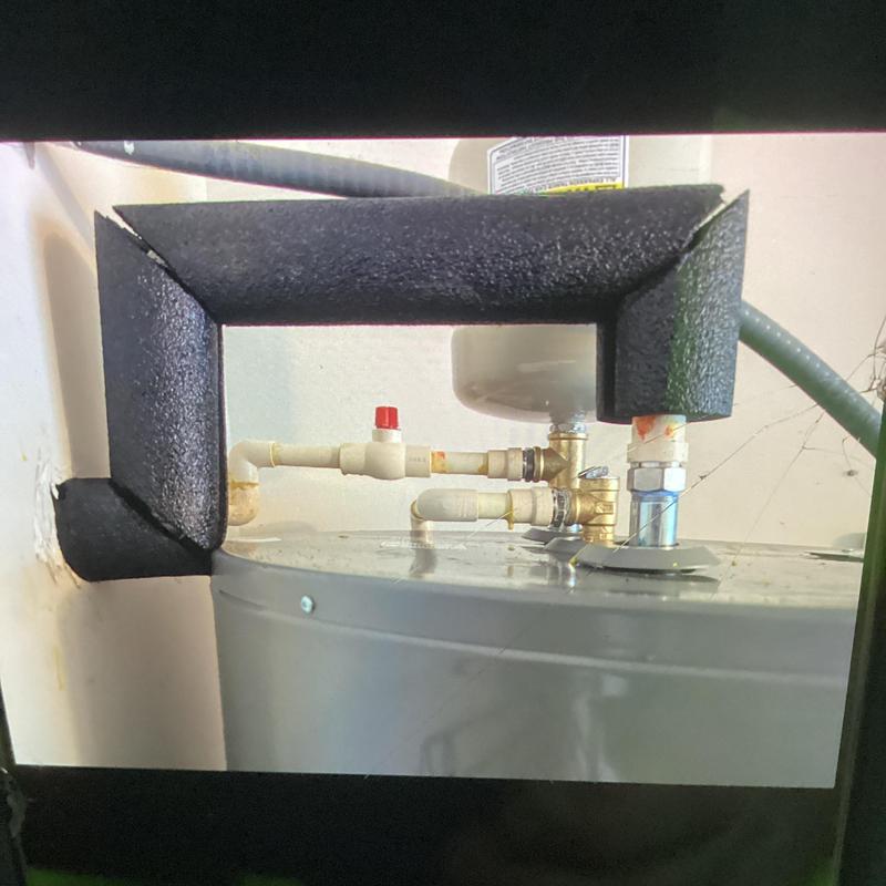 Electric water heater pipe insulation and fittings Electric water heater pipe insulation and fittings