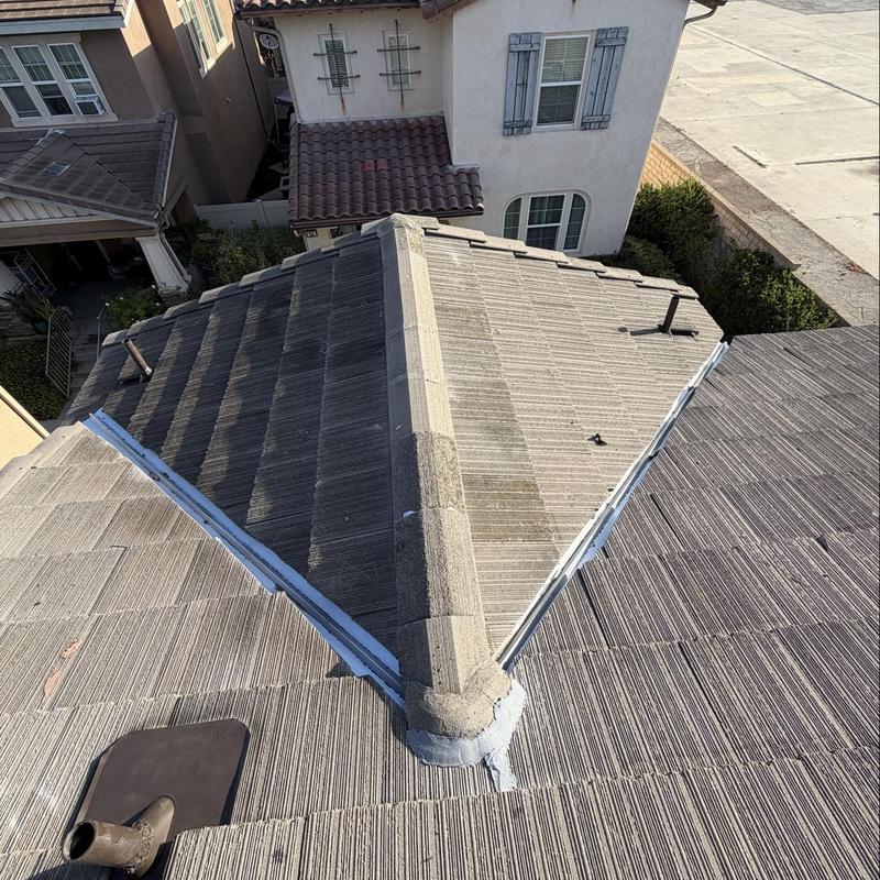 Flat tile roof ridge and flashing inspection overview Flat tile roof ridge and flashing inspection overview