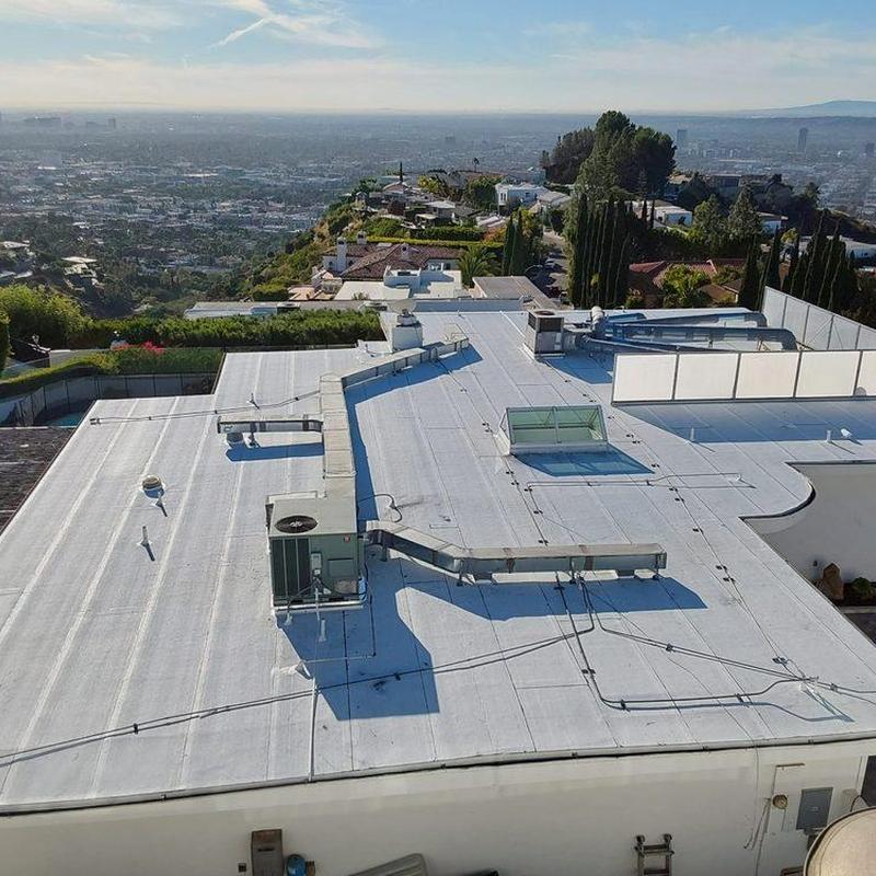 Commercial flat roofing system with HVAC units inspection Commercial flat roofing system with HVAC units inspection