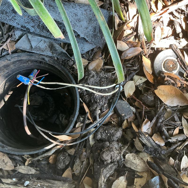 Sprinkler zone wiring with solenoid valve installation Sprinkler zone wiring with solenoid valve installation