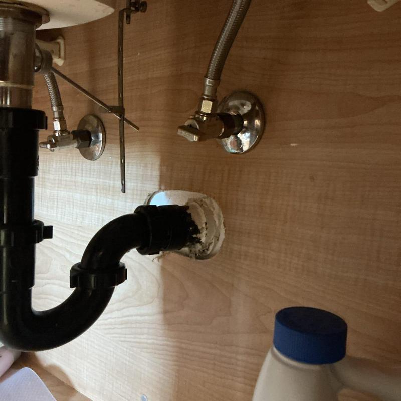 14-turn angle stop valves with steel-braided supply lines