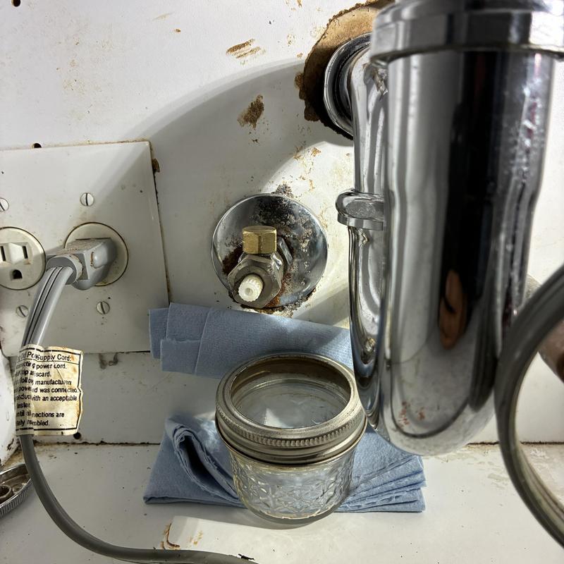 Kitchen sink angle stop with rust and escutcheon plate