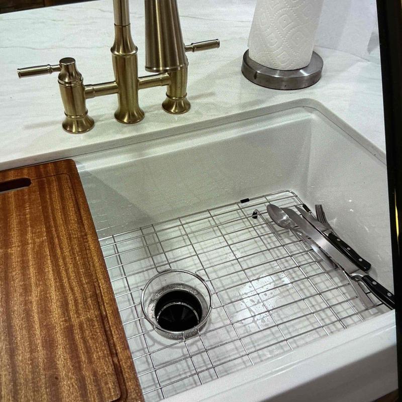 Kitchen faucet with connected supply lines and angle stops