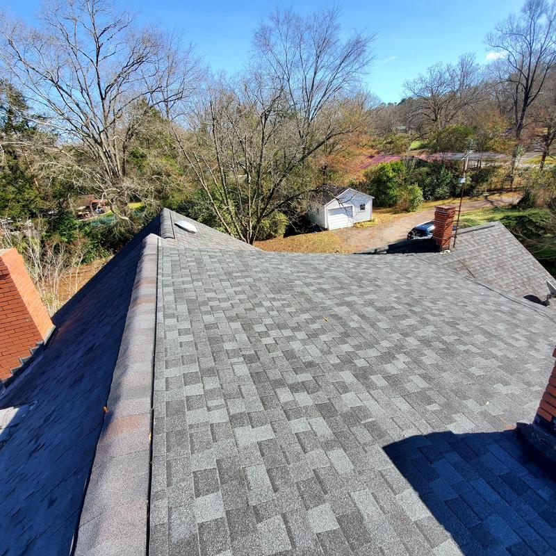 Owens Corning Duration Williamsburg gray shingle roof