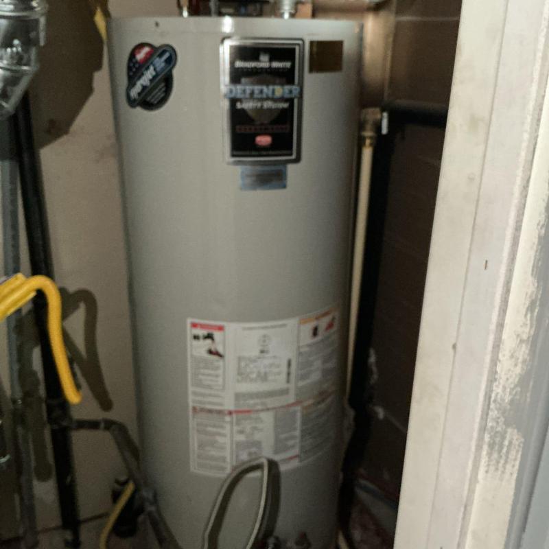 Water heater pilot light and thermocouple inspection Water heater pilot light and thermocouple inspection