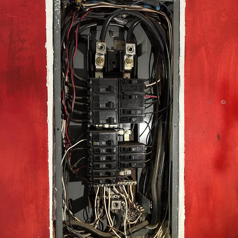 Split bus electrical panel with arc marks in Boise Split bus electrical panel with arc marks in Boise