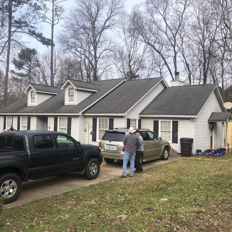 Owens Corning Williamsburg Grey shingle roof installation