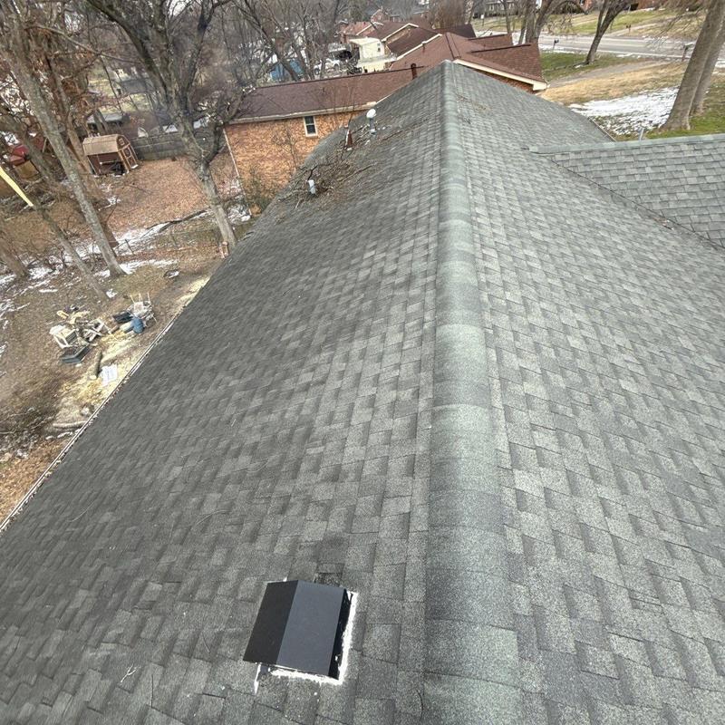 Asphalt shingle roof with ridge vent in Green Hill