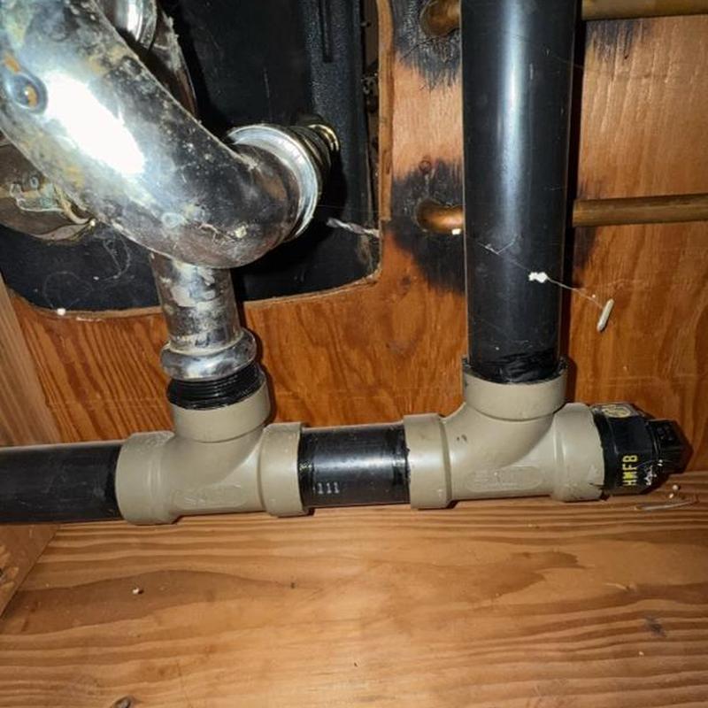 Bathtub plumbing repipe with new drainage pipes