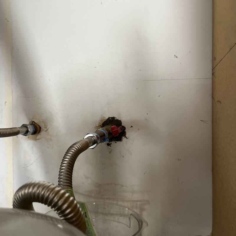 Three-quarter inch ball valve on water heater line Three-quarter inch ball valve on water heater line