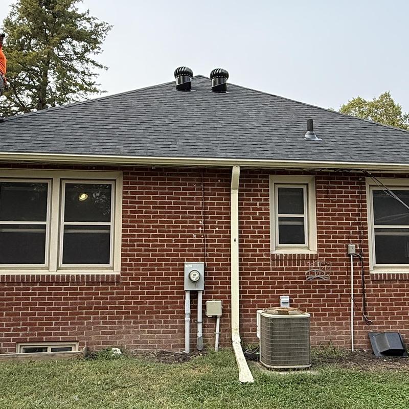 Tamko Titan XT shingles on residential roof in Lincoln Tamko Titan XT shingles on residential roof in Lincoln