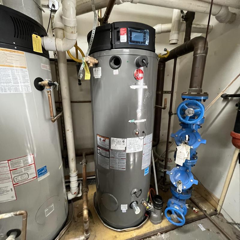 Commercial high efficiency water heater and piping system Commercial high efficiency water heater and piping system